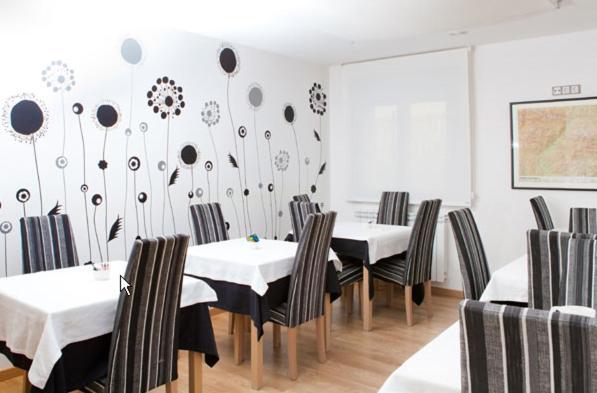 Apartahotel Castejón de Sos エクステリア 写真