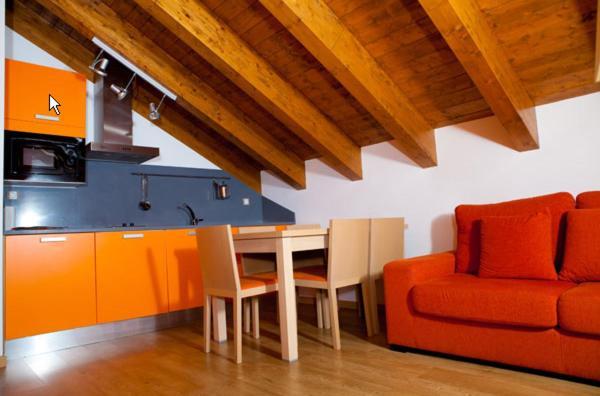 Apartahotel Castejón de Sos エクステリア 写真
